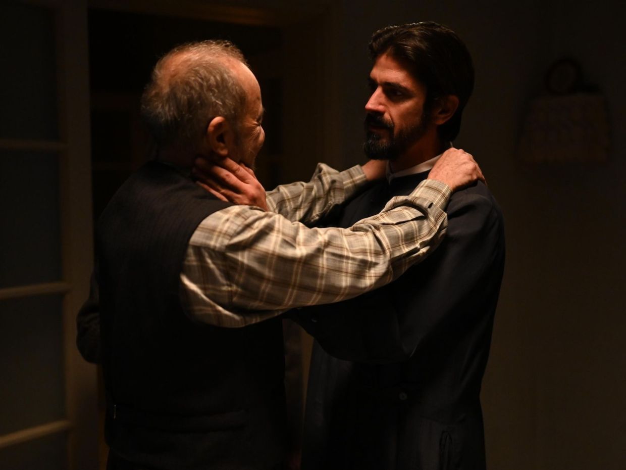 Η αποχώρηση του Στέλιου Μάινα από τον Άγιο Έρωτα: Η δολοφονία του & η καθαίρεση του γιου του