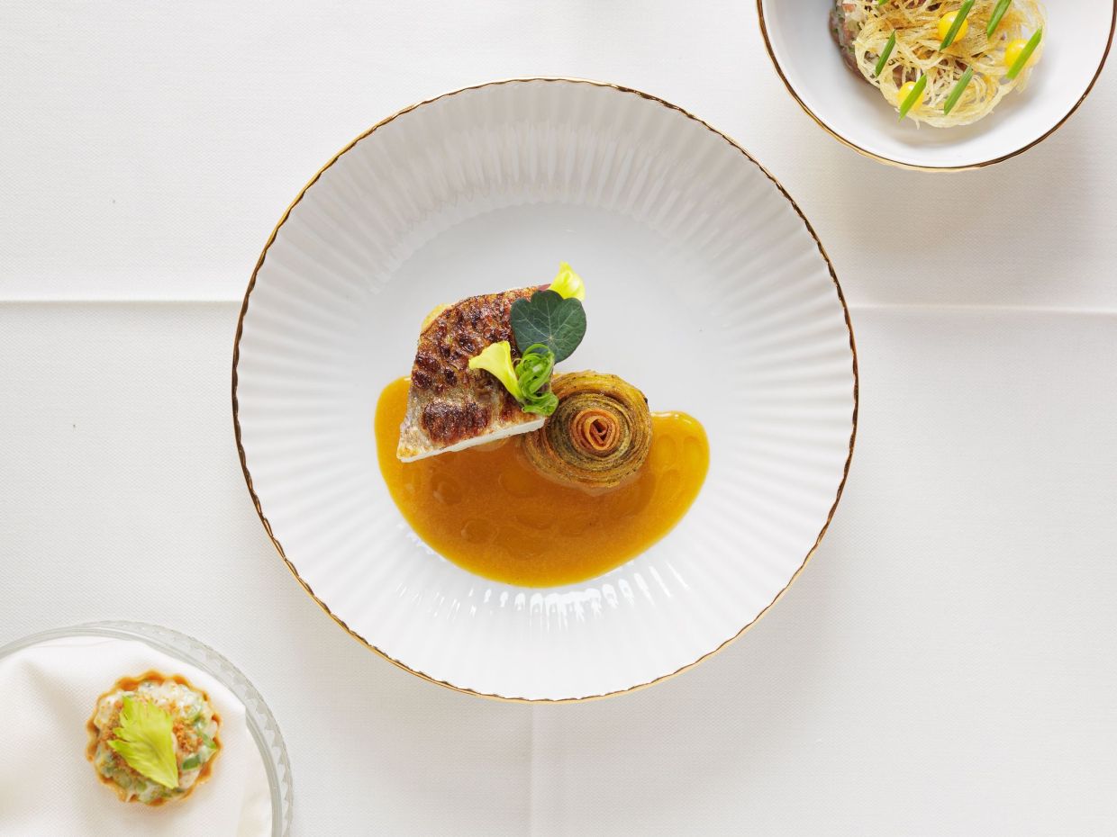 Μία fine dining κουζίνα κάνει τη Caesar’s ταρτάκι και τη σπανακόπιτα beignet στο κέντρο της πόλης