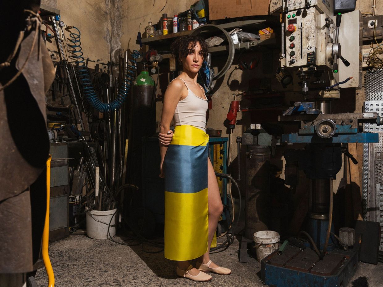 M.k.e textiles: Η τέχνη του φουλαριού μέσα από μία δημιουργική ματιά που θυμίζει Ελλάδα & καλοκαίρι