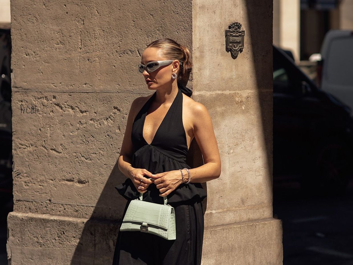 Τα γυαλιά ηλίου που φοράνε τώρα όλες οι fashion insiders για να δείχνουν τα looks τους πιο cool