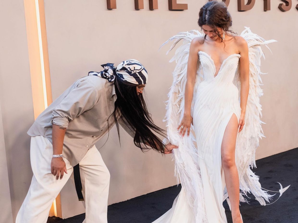 Zendaya και Law Roach μετατρέπουν τις πρεμιέρες του «The Odyssey» σε επίδειξη υψηλής ραπτικής