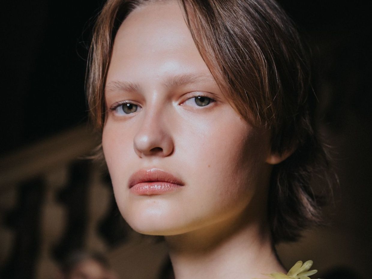 Summer glow makeup: Το μακιγιάζ που θα λατρέψεις το καλοκαίρι στο νησί