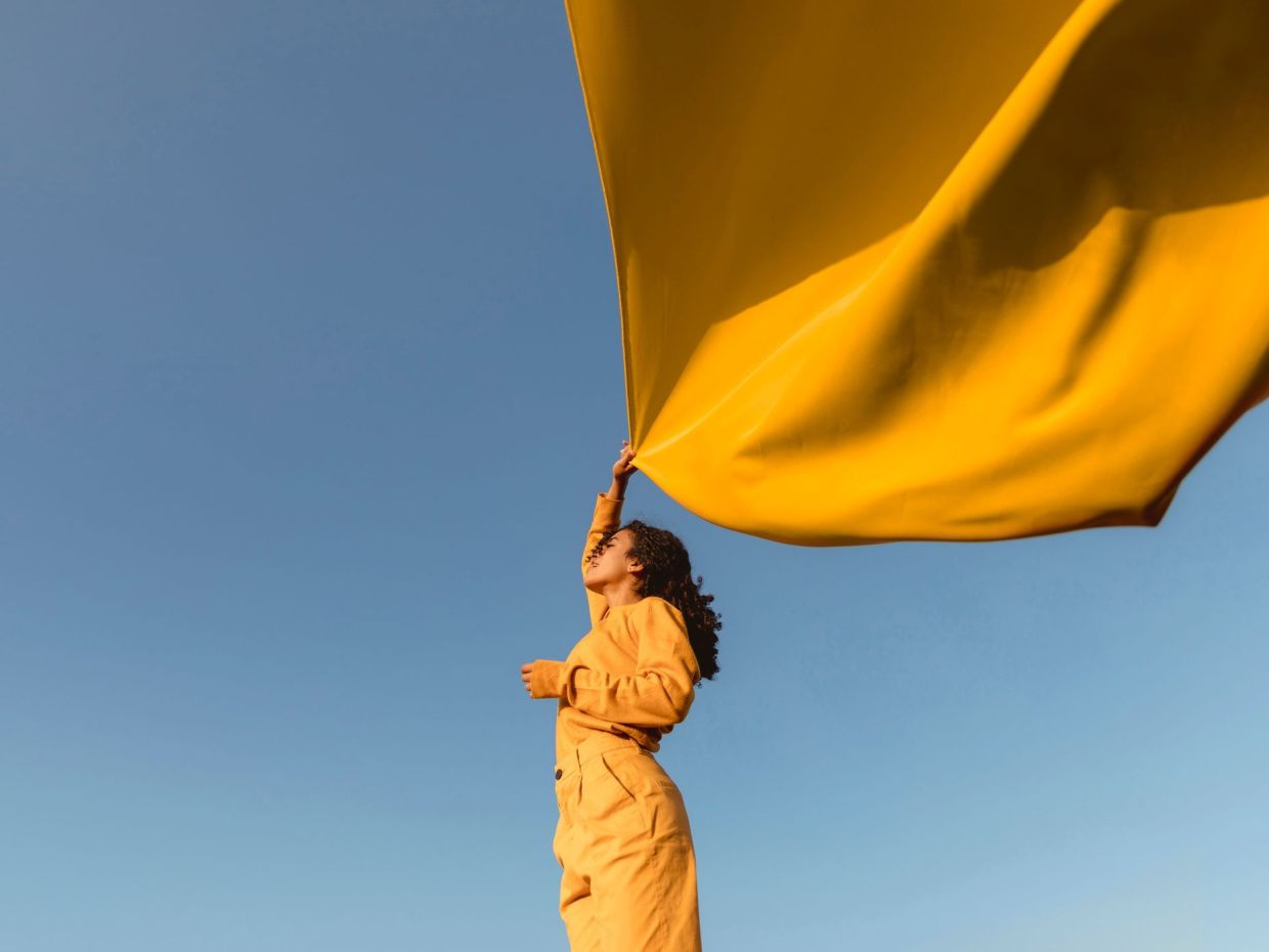 Yellow Flag: Το ενδιάμεσο στάδιο ανάμεσα στο «βρήκα το άλλο μου μισό» και το «τρέχα να σωθείς»