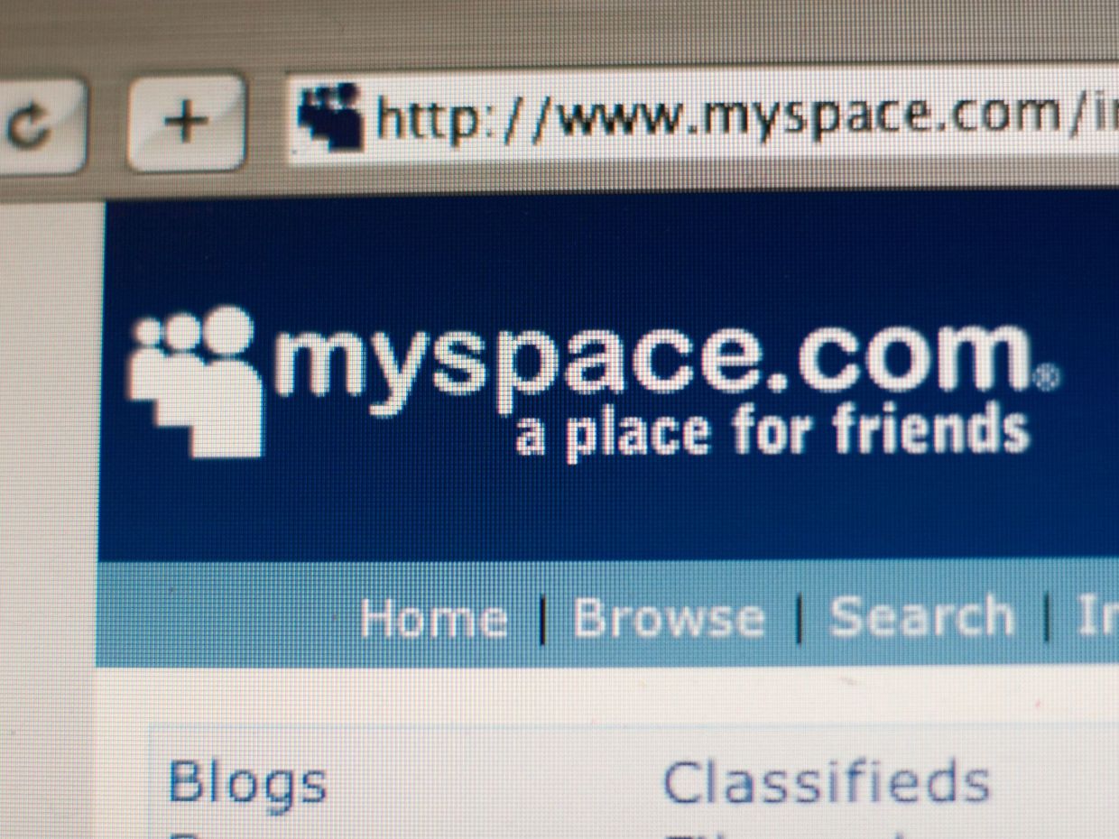 Το Myspace επιστρέφει κι οι Millennials αναρωτιούνται αν θα βρουν καν 8 φίλους να βάλουν στο «Top 8»