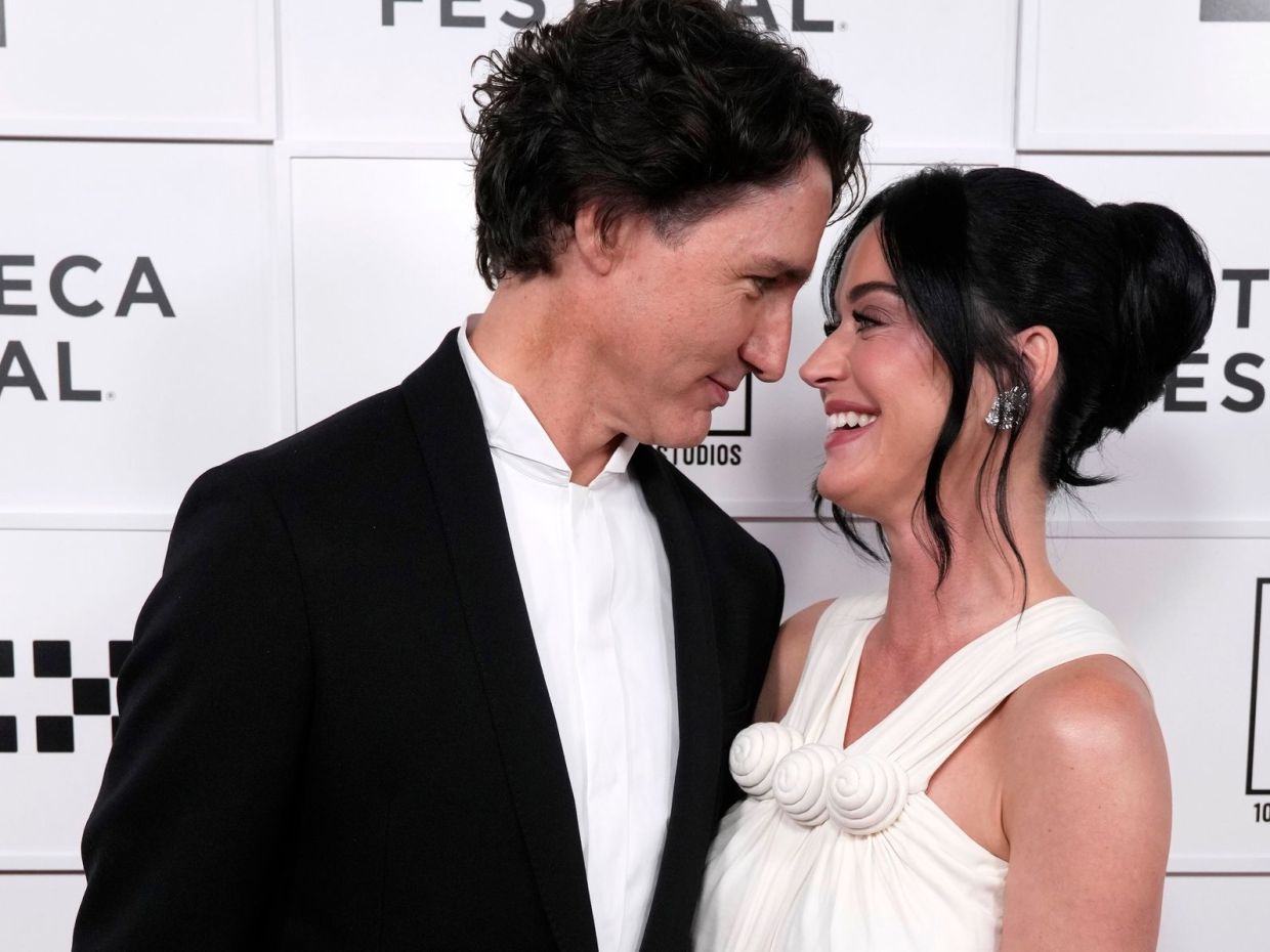Katy Perry και Justin Trudeau ζουν τον έρωτά τους στην Ελλάδα -Οι τρυφερές στιγμές τους