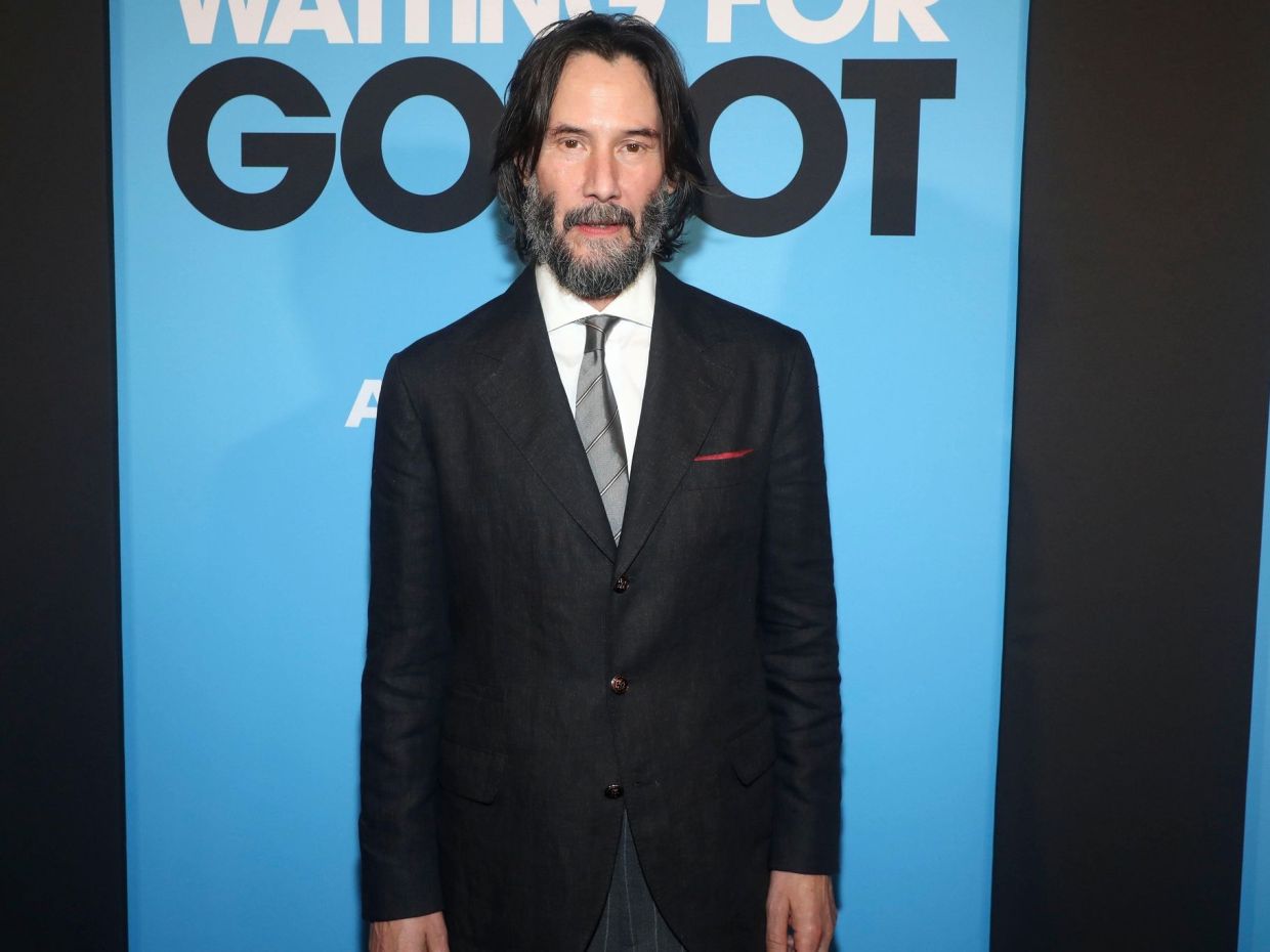 Ο Keanu Reeves γίνεται 62 και παραμένει το μεγαλύτερο green flag του Hollywood