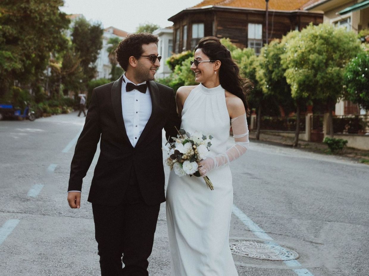 «Micro - Weddings»: Γιατί οι γάμοι με λίγα άτομα κερδίζουν ολοένα και περισσότερους υποστηρικτές;