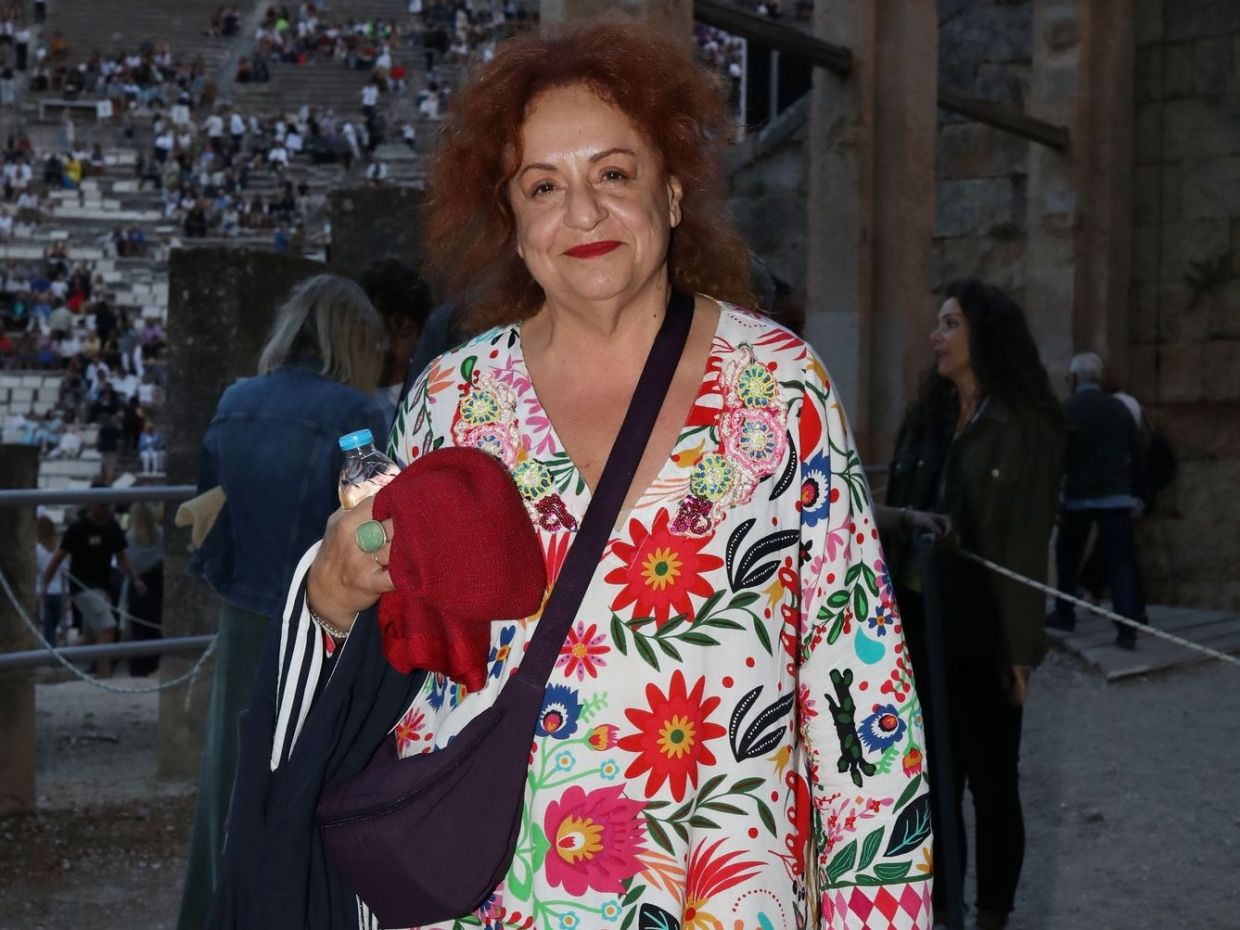 Ελένη Κοκκίδου: «Η σύγχρονη Ελληνίδα μάνα έχει πια σπασμένα νεύρα και λίγο χρόνο για τα παιδιά της»