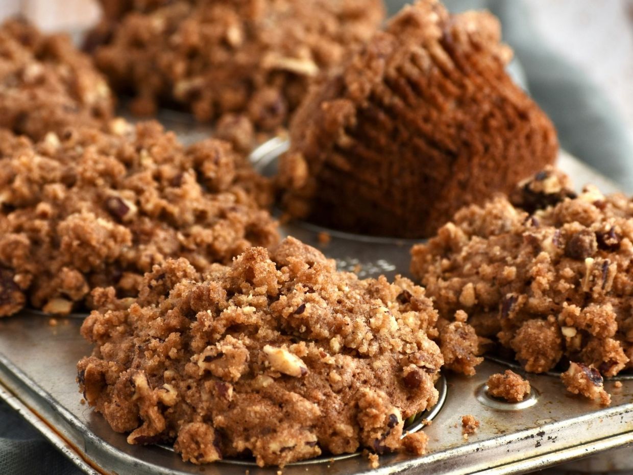 Αν αγαπάς τα Gilmore Girls, αυτή η συνταγή για banana coffee muffins της Lauren Graham είναι εμμονή