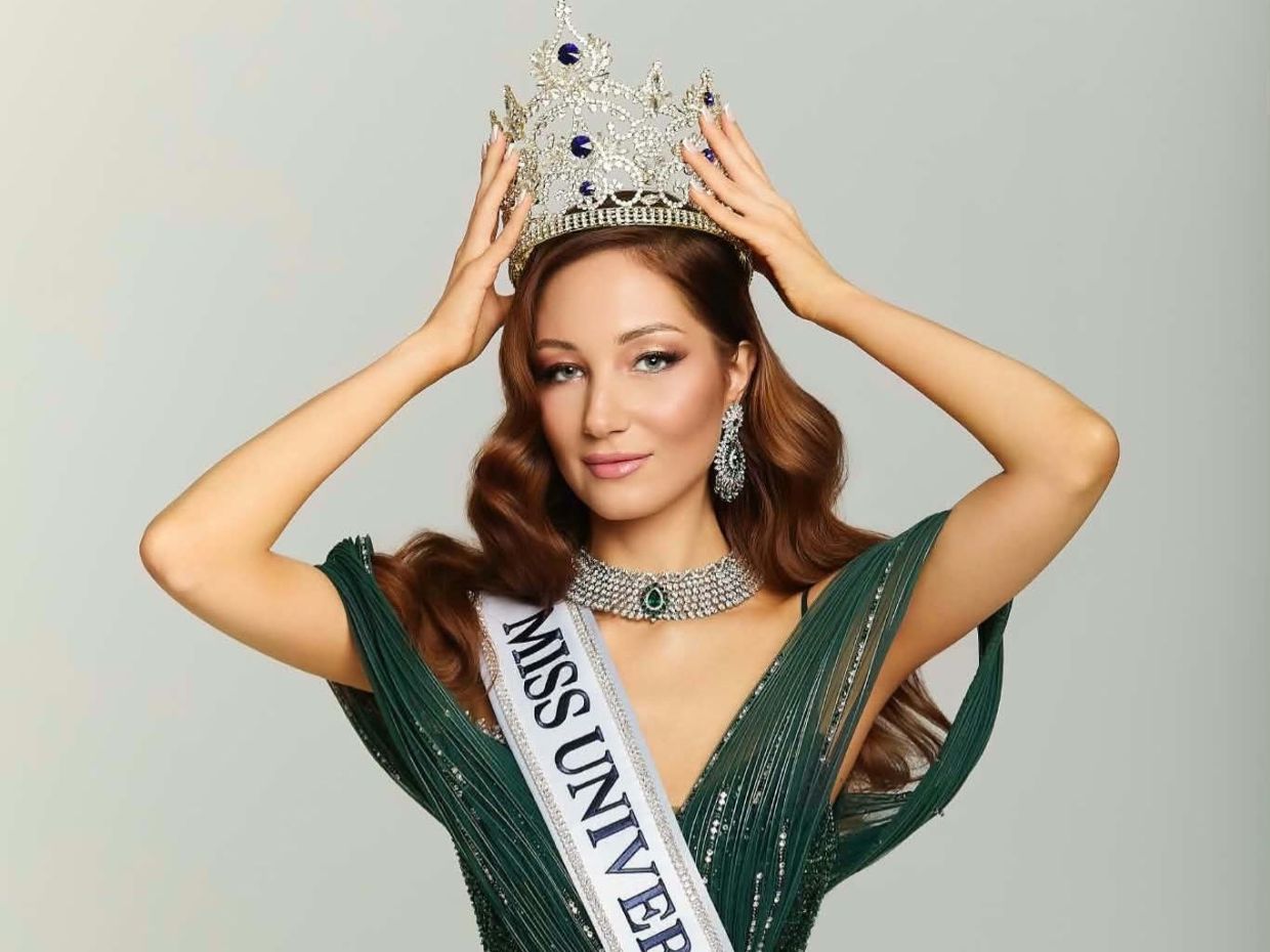 Miss Universe 2026: Πώς η Ολίβια Βασιλοπούλου έγινε viral με το μήνυμά της στη νοηματική