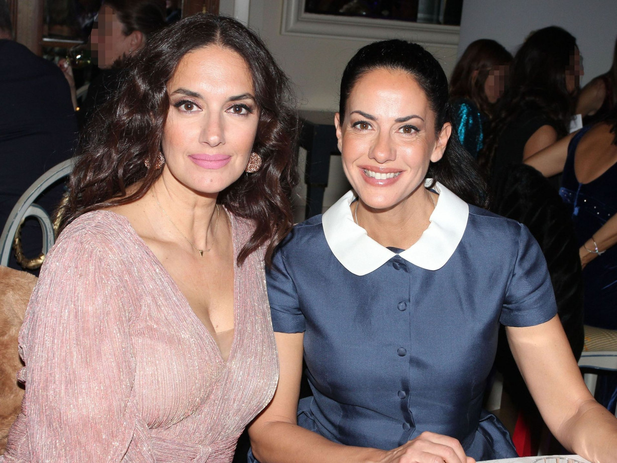Μοντελικό reunion από τα 90s: Νόνη Δούνια και άλλα supermodels με χαμόγελα στο Ναύπλιο