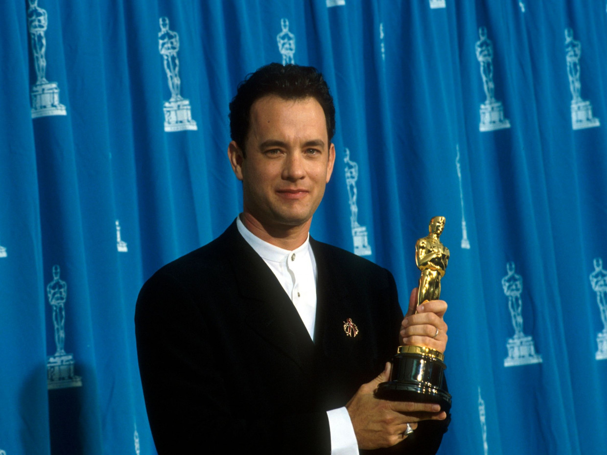 Από το «I do» στο «What If»: Το love story του Tom Hanks & οι πιο διάσημοι ρόλοι που δεν πήρε ποτέ