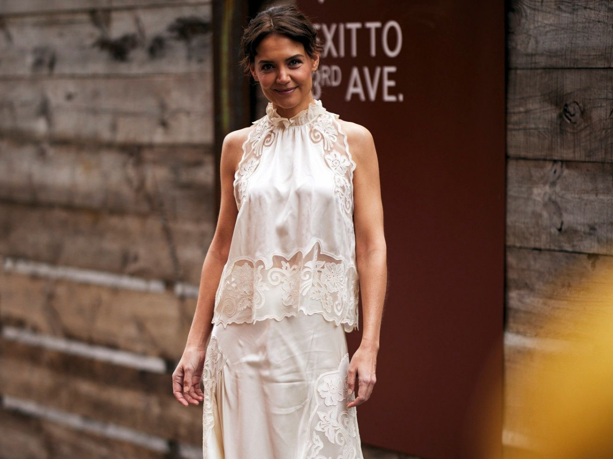 Η Katie Holmes μας θύμισε ένα αγαπημένο trend μέσα από το street style της Νέας Υόρκης