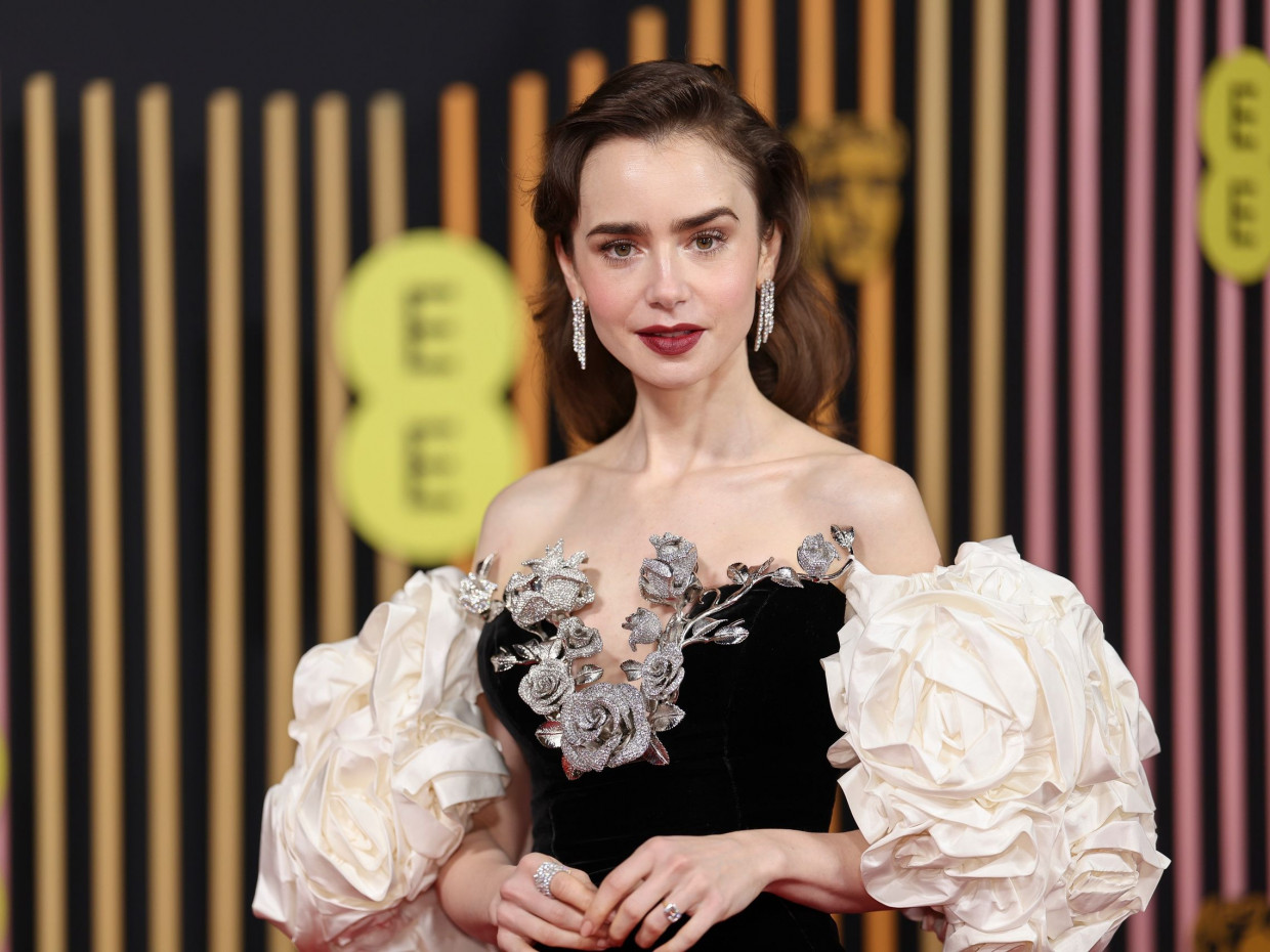 BAFTA 2024: Περίτεχνοι κότσοι και λαμπερά μακιγιάζ στο κόκκινο χαλί - Τα ιδιαίτερα beauty looks