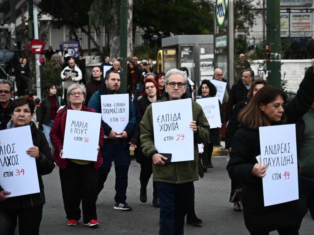 Η Συνατσάκη διδάσκει το influencing που χρειαζόμαστε με την παρακίνηση για υπογραφές στο change.org