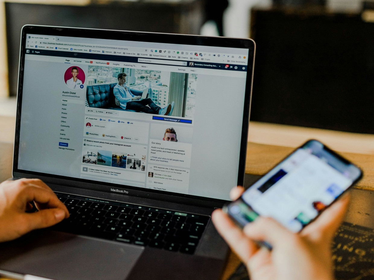 Γιατί όταν ξεκινάς ένα φλερτ στα social, σταματάει να σου απαντάει μετά από δύο ερωτήσεις;