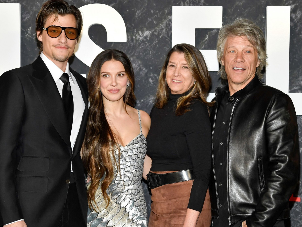 O Bon Jovi επιβεβαίωσε τον γάμο του γιου του με τη Millie Bobby Brown και έκανε ακόμα μία αποκάλυψη