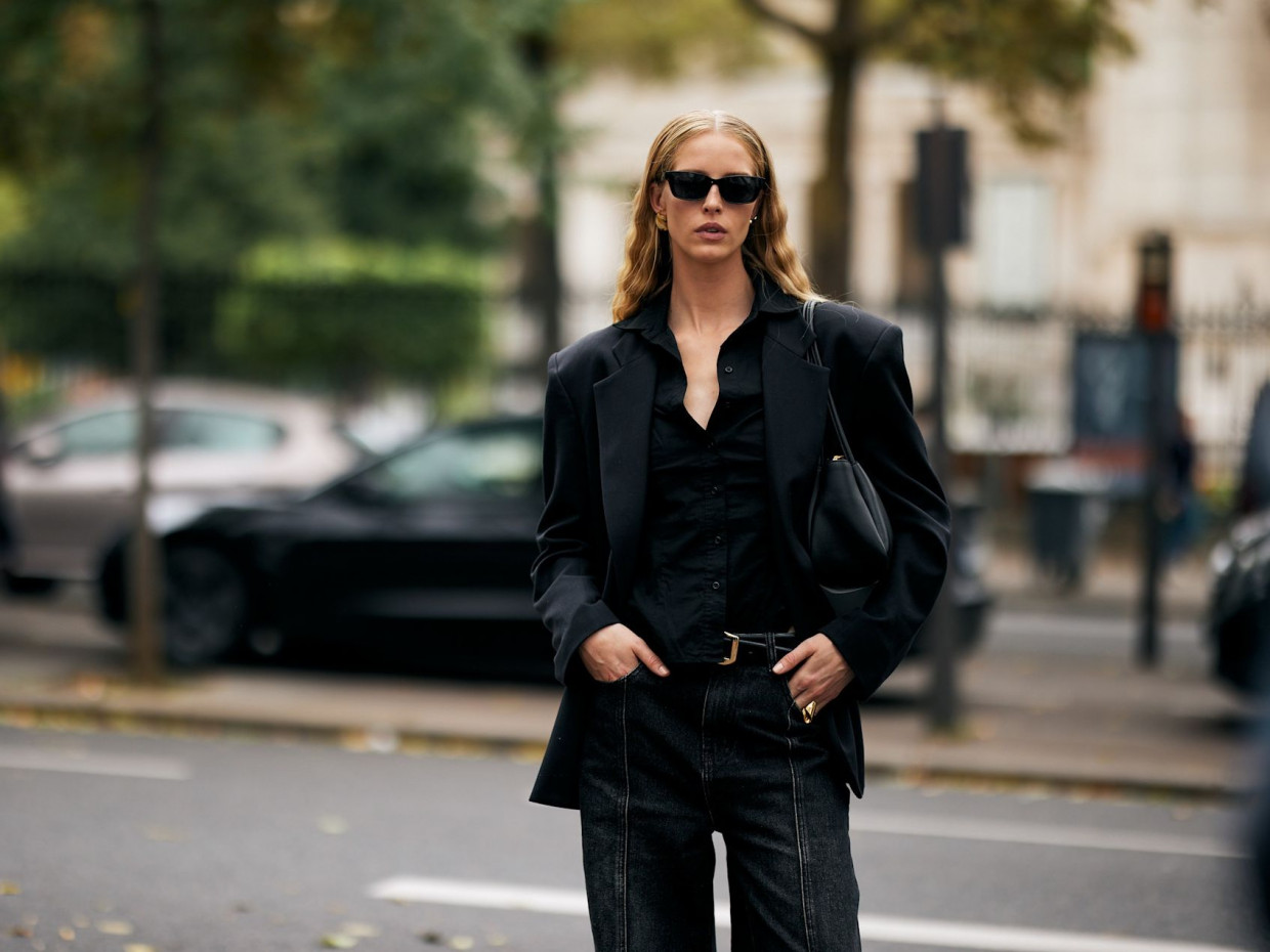 Βαρέθηκες τα denims; Τα trending παντελόνια του φθινοπώρου θα ανανεώσουν το στυλ σου