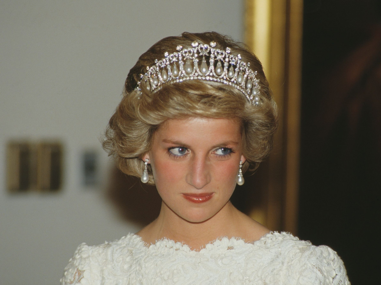Την εμβληματική τιάρα της Diana επέλεξε η Kate Middleton στην πιο πρόσφατη επίσημη εμφάνισή της