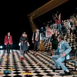 Ταρτούφος ή Οι Απατεώνες στο Θέατρο Τζένη Καρέζη