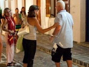Η επίθεση με γιαούρτια στον Πρετεντέρη