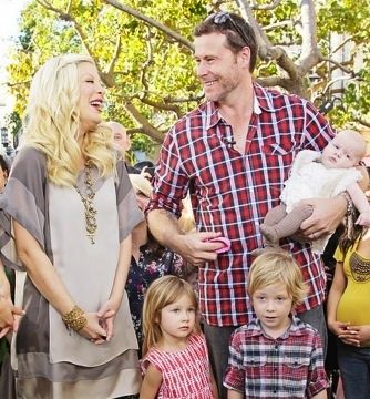 Το γράμμα του συζύγου της Tori Spelling στο νέο μέλος της οικογένειας!