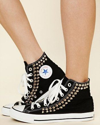 Μεταμορφώστε μόνες σας τα παλιά σας All star σε ολοκαίνουργια με τρουκς!