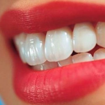 Κάντε το χαμόγελό σας αστραφτερό…με φυσικό τρόπο!