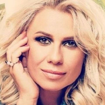 Κατερίνα Καραβάτου: «Ο θηλασμός είναι προσωπική υπόθεση»