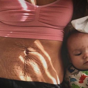 «Κανείς δεν σε προειδοποιεί για τις σκοτεινές πλευρές της μητρότητας!»-To post που συγκινεί