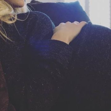 Γνωστός ηθοποιός εκφράζει την αγάπη του δημόσια για την εγκυμονούσα σύζυγό του!