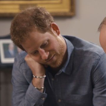 Για πρώτη φορά, William και Harry μιλούν για τη Diana και συγκινούν