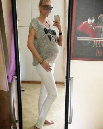 Απίστευτο! Γεννάει από μέρα σε μέρα και φορά skinny παντελόνι!