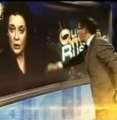 Δείτε τη νέα τηλεοπτική «επίθεση» στη Λιάνα Κανέλλη!