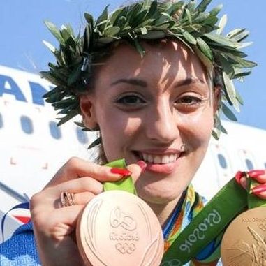 Απίστευτο: Δείτε γιατί δεν κάλεσαν την Άννα Κορακάκη στο Προεδρικό Μέγαρο