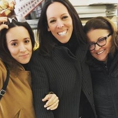 Καλομοίρα: Η βόλτα με τη μητέρα της (φωτό)