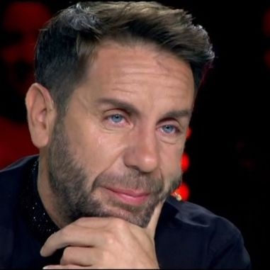 X-factor: Σε κλίμα συγκίνησης η αποψινή αποχώρηση- Τα δάκρυα του διαγωνιζόμενου και των κριτών