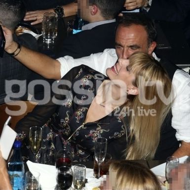 Αλιάγας-Γρηγορίου: Η selfie στα μπουζούκια και το φιλί