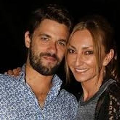 Ρέβη-Τότσικας: Η πρώτη αποκριάτικη στολή του γιου τους!