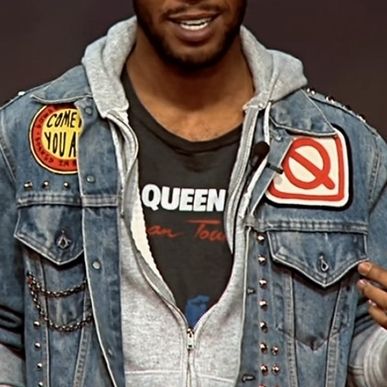 Η ανάρτηση στο Facebook γνωστού τραγουδιστή που σόκαρε τους fans του: «Εχω τάσεις αυτοκτονίας»