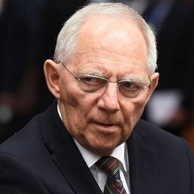 Ο Σόιμπλε μας πετάει εκτός ευρώ και δείχνει εκλογές!