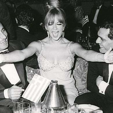 Αλίκη Βουγιουκλάκη: Το πάρτι στις Κάννες που κατέληξε σε… ξυλοδαρμό!