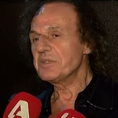 «Όλα τα λεφτά» η ατάκα του Βασίλη Παπακωνσταντίνου για τη μύτη «πτερύγιο» on camera!