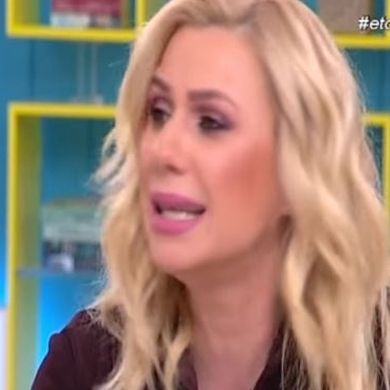 Ξέσπασε on air η Κατερίνα Καραβάτου - Τι έγινε;