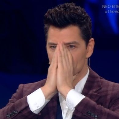 «The Voice»: Ο Σάκης ζήτησε να γίνει διάλλειμα στα battles-Τι συνέβη;