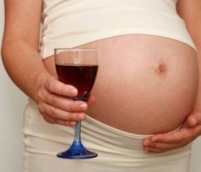 Γιατί το αλκοόλ είναι επικίνδυνο για μία έγκυο;