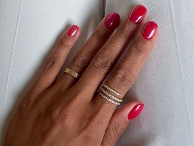 Last minute manicure: Αυτά τα κόκκινα σχέδια είναι super classic για να καλωσορίσεις το 2025