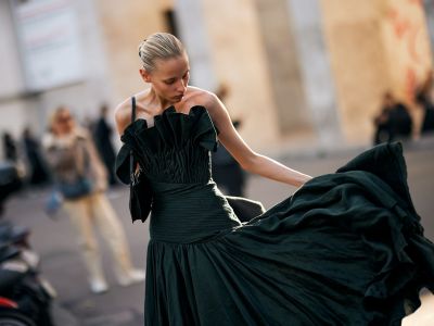 7 νέα βραδινά φορέματα που κοστίζουν κάτω από 50 Ευρώ και θα γίνουν η νέα party εμμονή