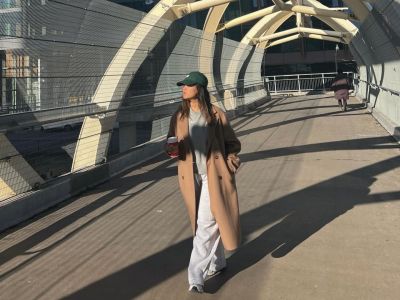 Ούτε κολάν, ούτε τζιν! Αυτό είναι το ζεστό και άνετο στυλ παντελονιού που φοράνε οι fashionistas