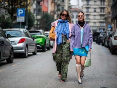 Το street style της Εβδομάδας Μόδας στο Μιλάνο αλλάζει όσα πιστεύαμε για τα έντονα χρώματα